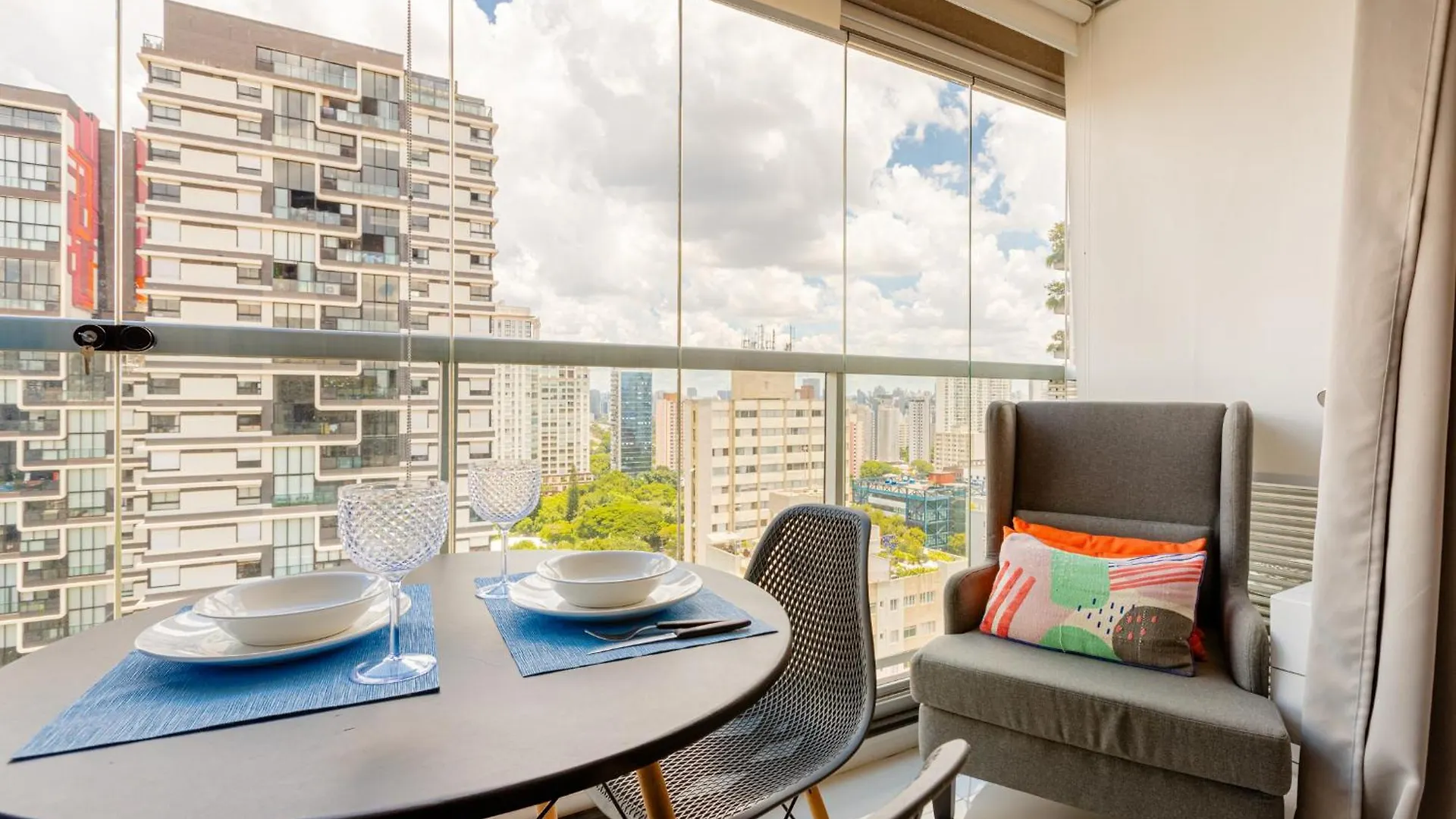 Easy Star - Praticidade E Conforto Na Vila Olimpia Com Piscina - Ae01H Sao Paulo 0*,